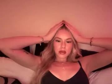 Freechat kenziesmithh on Chaturbate