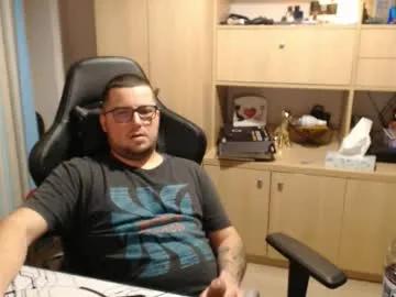 Freechat kevinnlovely on Chaturbate