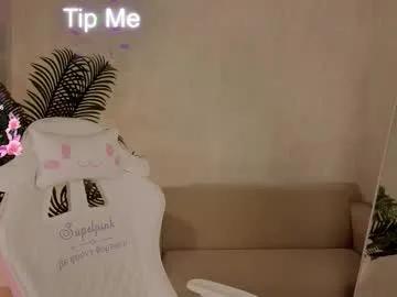 kianawhite — GOAL: flash and slap my sweet ass [0 tokens remaining] Welcome to my room! #skinny #anal #18 #lovense #new