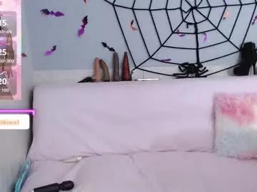 Freechat kiara_scottt on Chaturbate