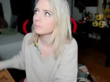 Freechat kimilee22 on Chaturbate