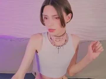 kira_long on Chaturbate