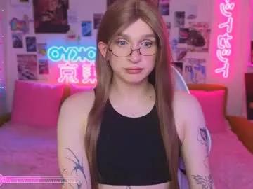 kira_long on Chaturbate