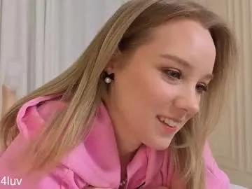 Freechat l1n4luv on Chaturbate