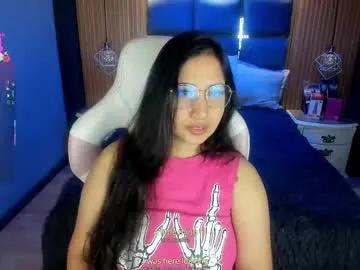 Freechat lauroberts on Chaturbate