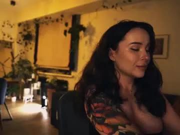 leonamell on Chaturbate