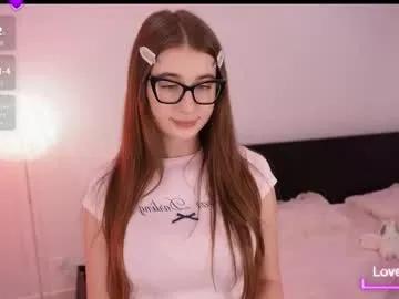 lilly_colins on Chaturbate