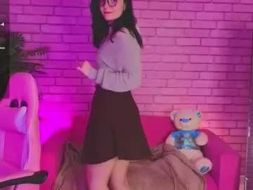 linda_sweetiest — GOAL: Stand up and show my figure [21 tokens remaining]  Welcome to my room!  My fav vibes  100  120  160  200  #new #bigpussylips #smalltits #shy #puffynipples