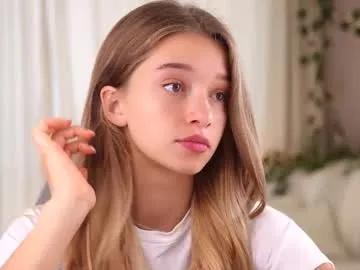 little_poetry on Chaturbate