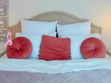 lorasaint on Chaturbate