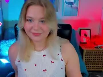 louisemous —  GOAL: Welcome, guys, follow me! My First Goal - REMOVE THE T-SHIRT [150]  Let's make this day incredible #18 #lovense #shy #new #skinny