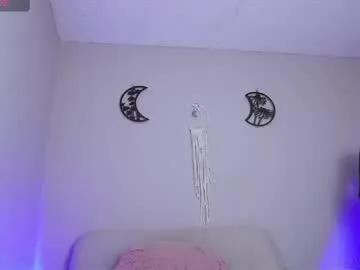 loveegirll on Chaturbate