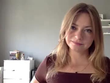 lux_millie on Chaturbate