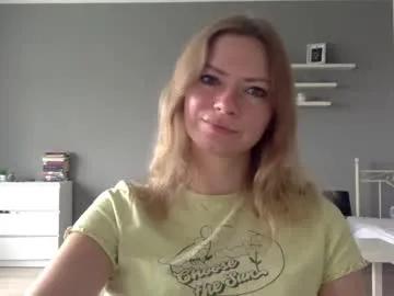 lux_millie on Chaturbate