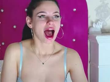 Freechat maddyspears on Chaturbate