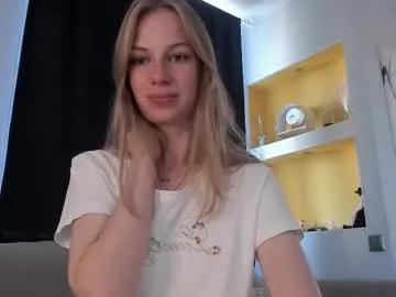 magic_couple13 on Chaturbate