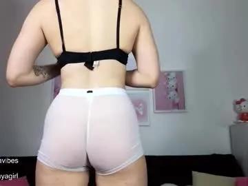 Freechat maya_blonde18 on Chaturbate