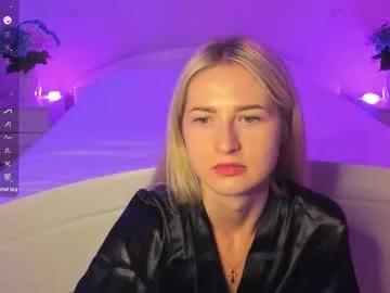 mellina_tey on Chaturbate