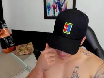 Freechat mikke_love on Chaturbate