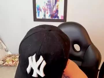 Freechat mikke_love on Chaturbate