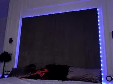 miladenver on Chaturbate