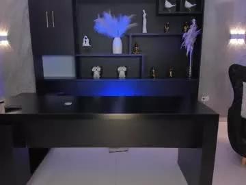 Private mileycruz_ on Chaturbate