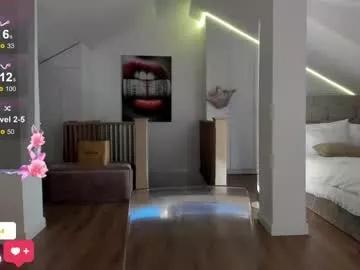 milfblondy on Chaturbate