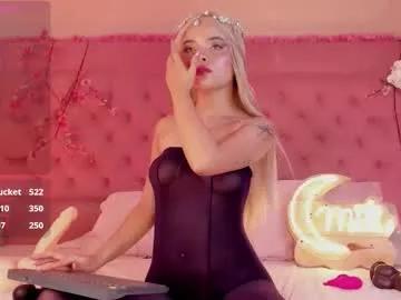 Freechat mili_moon_ on Chaturbate