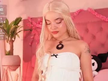 Freechat mili_moon_ on Chaturbate