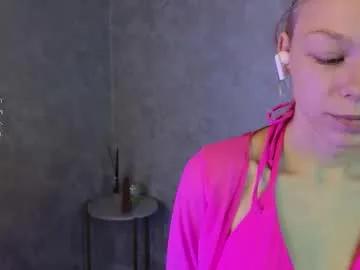 millaholt on Chaturbate