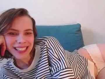 milly_ross23 on Chaturbate