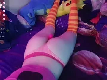 Freechat moon_shy on Chaturbate