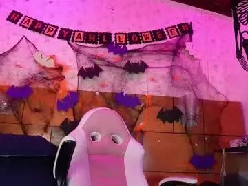 Freechat mssburbuja on Chaturbate