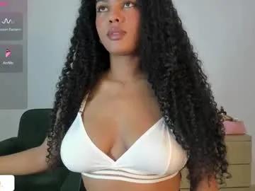 naomixjones1 on Chaturbate