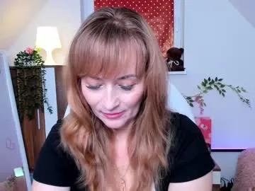 Freechat naughtymilane on Chaturbate