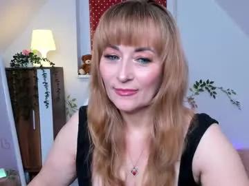 Freechat naughtymilane on Chaturbate