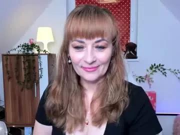 Freechat naughtymilane on Chaturbate