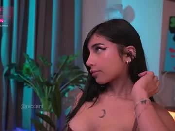 Freechat nicdani_1 on Chaturbate