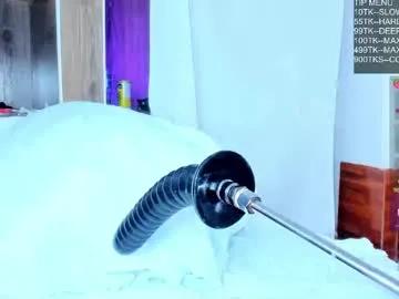 Freechat noehmi13 on Chaturbate