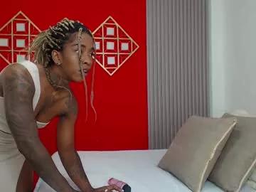 pauline_fox on Chaturbate