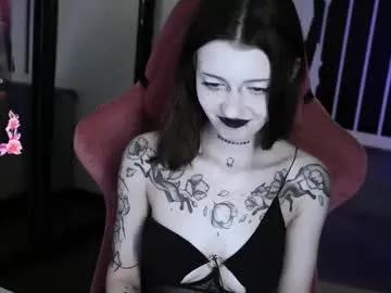 prettybones on Chaturbate