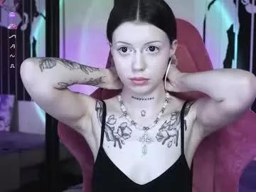 prettybones on Chaturbate