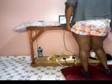 queenkiah on Chaturbate