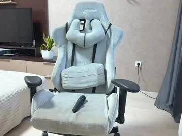 quintessencel — domi inside pussy [885 tokens left] #bigtits #bigass #squirt #18 #natural