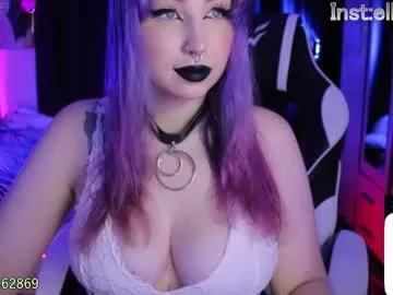 Freechat razor_claw on Chaturbate