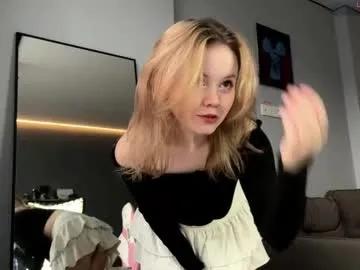 Freechat rebeccaniksoon on Chaturbate