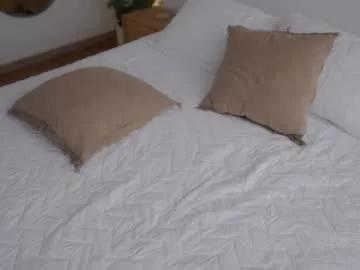 rebeccastonee on Chaturbate