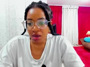 romantic_stargirl — I'm working from home, Will you be my distraction? Tip 100=150 secs of vibrations #ebony #latina #wifematerial #roleplay #office