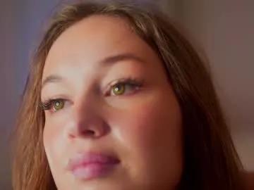 Freechat rosyemily on Chaturbate