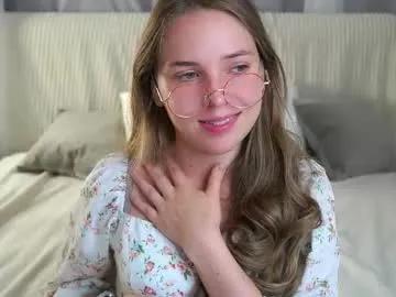 roxannastoo on Chaturbate